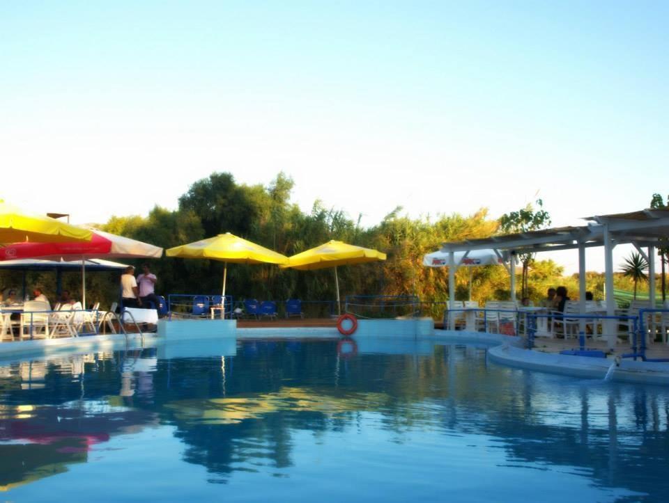 Hotel Vergina ラゴニッシ エクステリア 写真