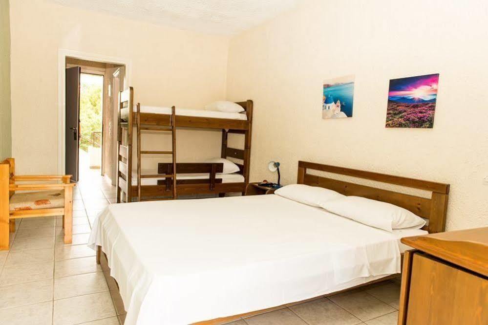 Hotel Vergina ラゴニッシ エクステリア 写真