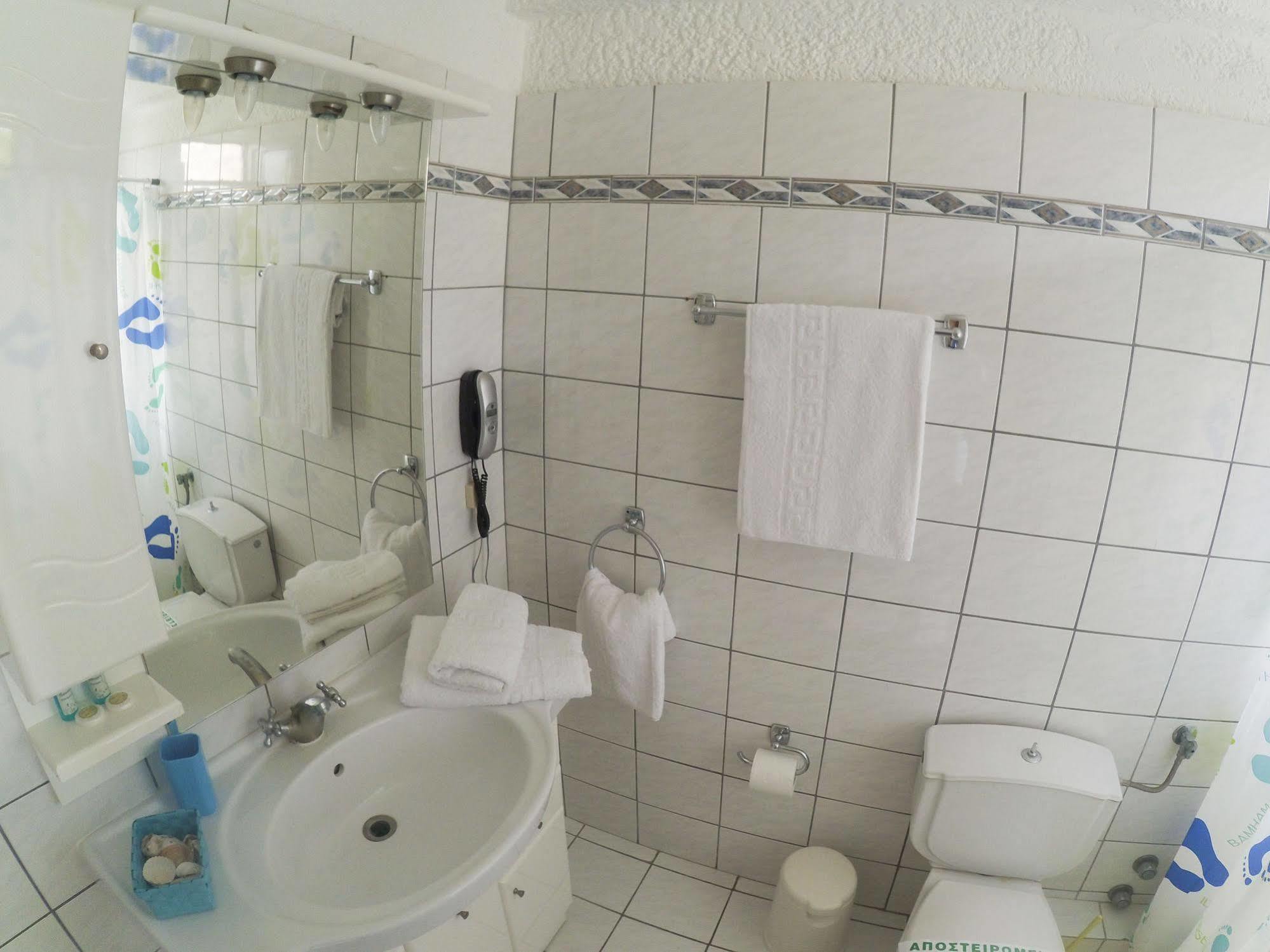 Hotel Vergina ラゴニッシ エクステリア 写真