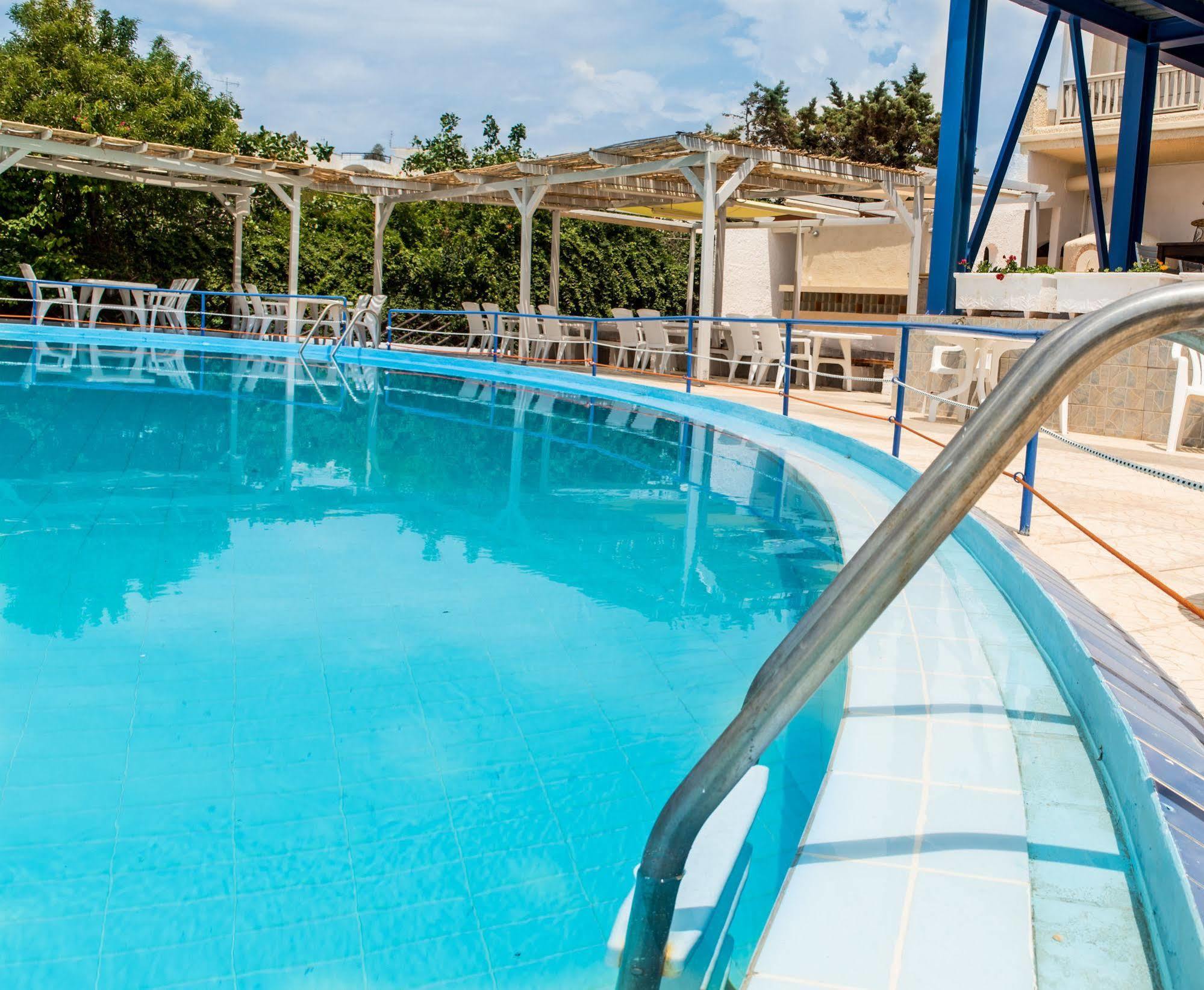 Hotel Vergina ラゴニッシ エクステリア 写真