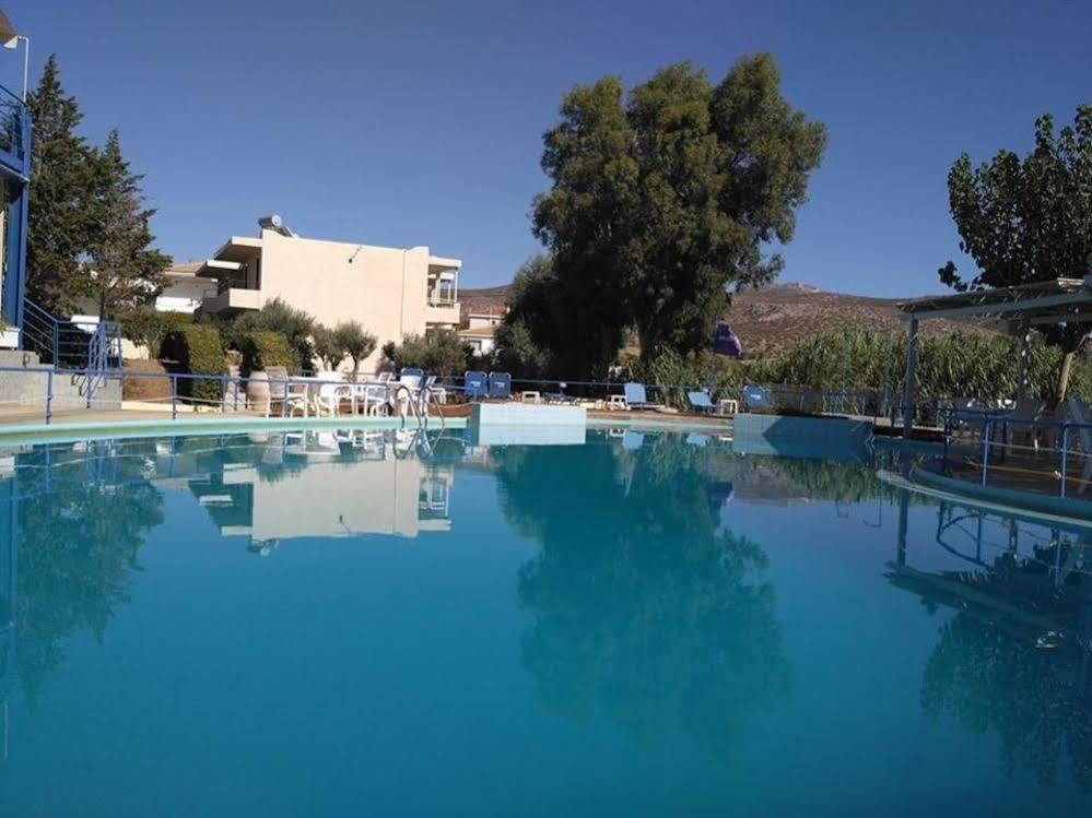 Hotel Vergina ラゴニッシ エクステリア 写真